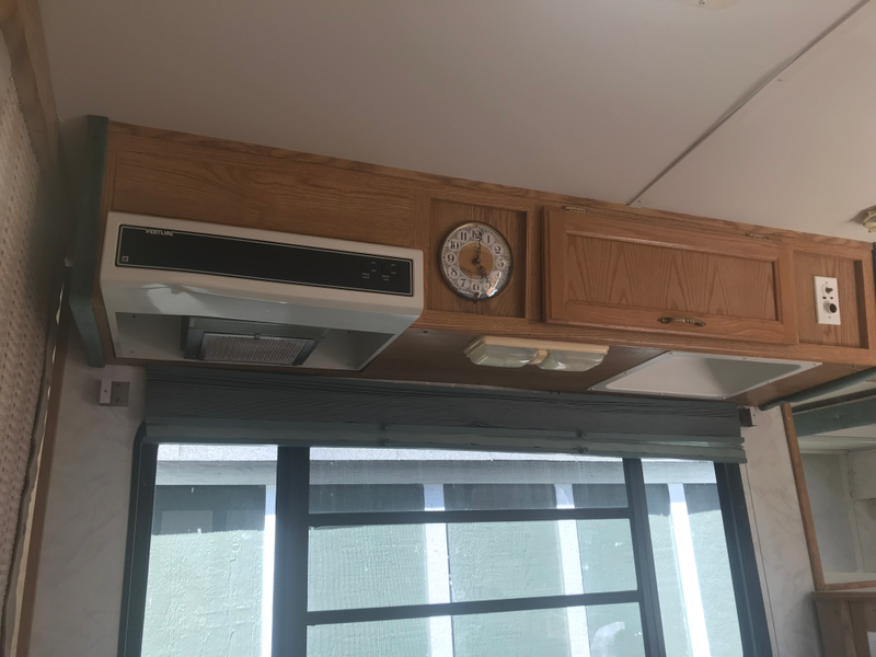 Everything works! Except that clock. That clock does not work. Oh well, it’s set to 5:00 because IT IS FIVE O’ CLOCK SOMEWHERE AMIRITE MY DROOGS